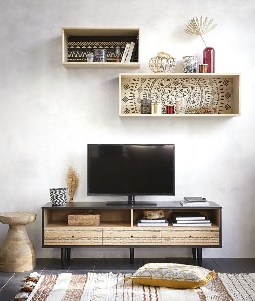 Este elegante y original mueble de televisión pondrá la guinda perfecta a un salón de revista. Está rebajado de 199 a 149 euros en Maisons du Monde.