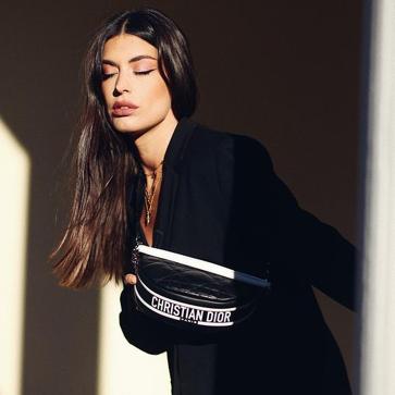 Imagen secundaria 1 - Tenemos la copia low cost del bolso negro de lujo que le han traído los Reyes Magos a todas las famosas e influencers