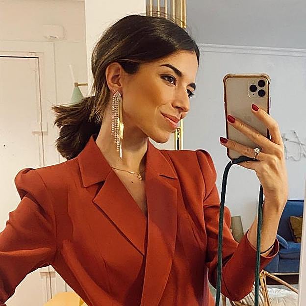 Quién es Laura Corsini, la prima de la condesa de Osorno que reunirá en su boda a la casa de Alba (y que viste a Isabel Díaz Ayuso)