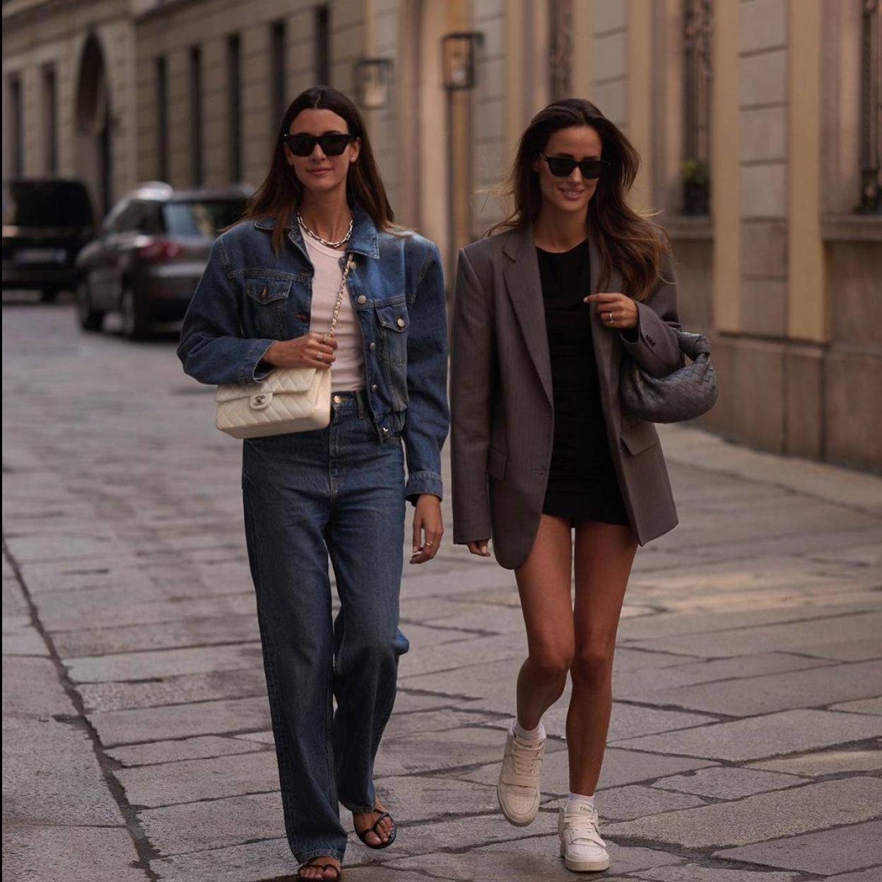 Pincha en la imagen para ver Vestidos, jerséis, camisas y faldas: estas son las prendas que van a hacer que el azul marino se convierta en tu nuevo color favorito