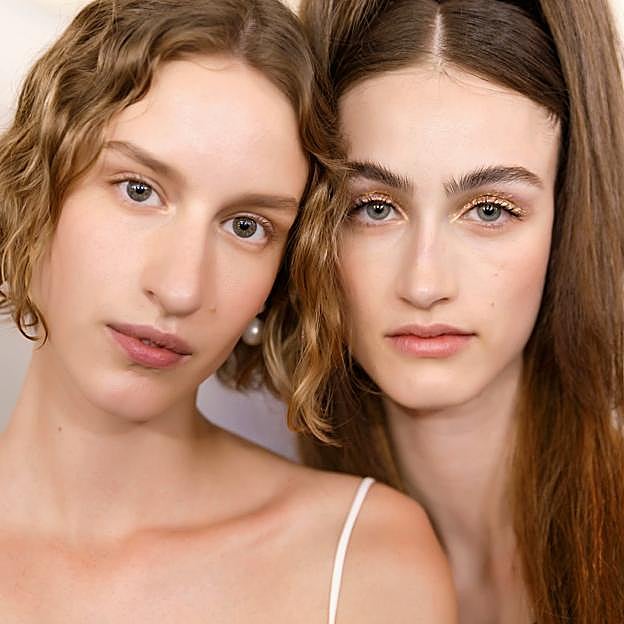 Extracto de rosa: el ingrediente antiedad que no puede faltar en la rutina de las pieles secas