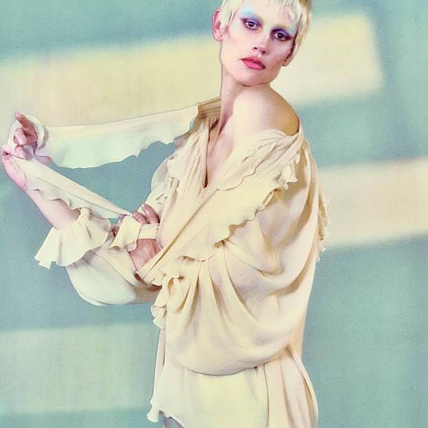 Imagen principal - ¡Flechazo! Las novedades de Zara se llenan de volantes en vestidos y blusas de estilo bohemio y romántico, de los que te vas a enamorar