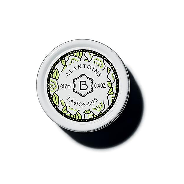 El bálsamo de labios de la línea Rose Amelie formulado con un 99% de ingredientes de origen natural, disponible en Very Coqueta (8 euros).