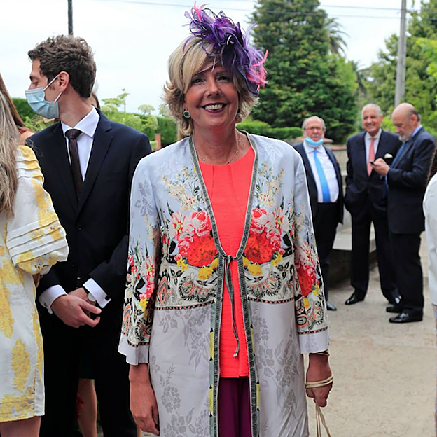 Simoneta Gómez-Acebo, la Victoria Federica de los años 90, tiene el expediente sentimental menos royal de la familia y un broche que debía lucir Letizia