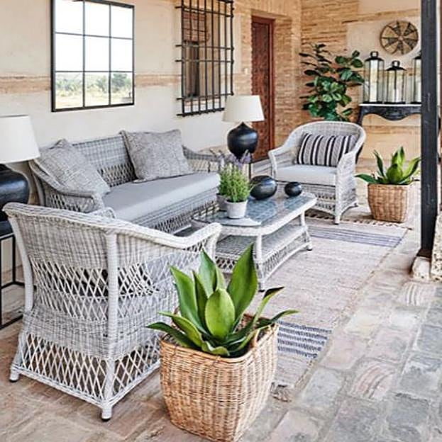 Imagen principal - Este conjunto de madera está rebajado en El Corte Inglés a 449 euros.