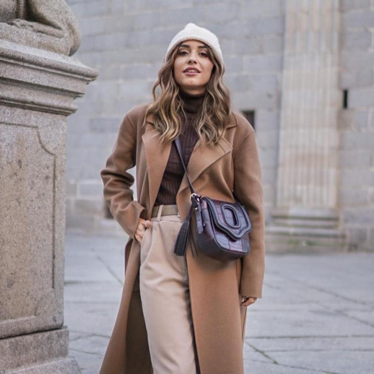 Pincha en la imagen para ver las zapatillas abotinadas más cómodas con las que ir calentita y estilosa esta temporada.