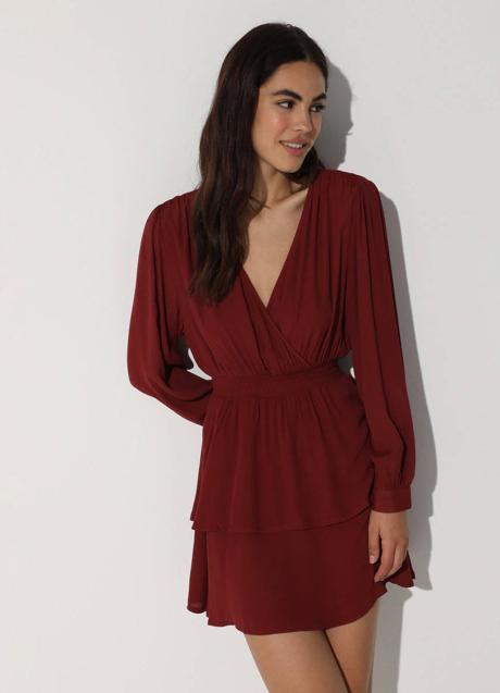 Imagen - El vestido tiene el bajo acabado en volantes