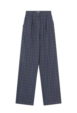 Imagen secundaria 2 - Puedes comprar el pantalón Ofelia por 49 €, la chaqueta por 59 € y el chaleco por 39 €