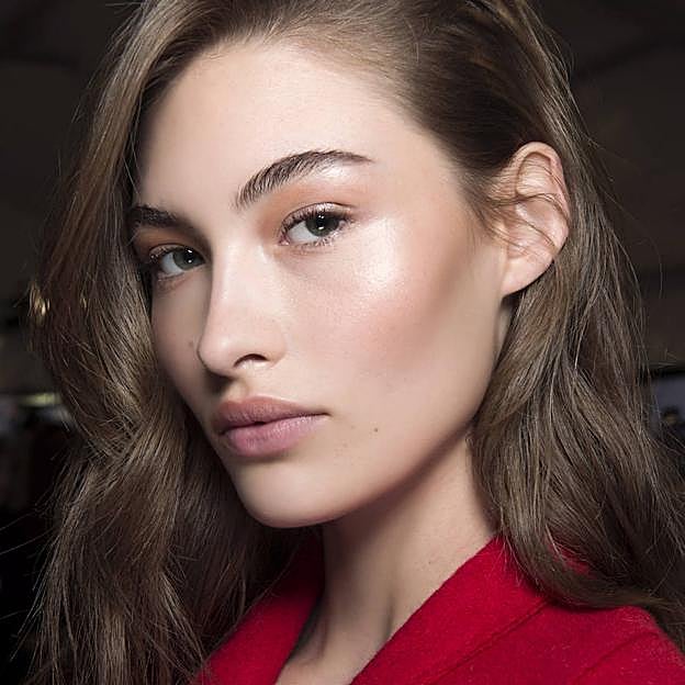 Este es el sérum todo en uno que proporciona todos los beneficios de una rutina antiedad