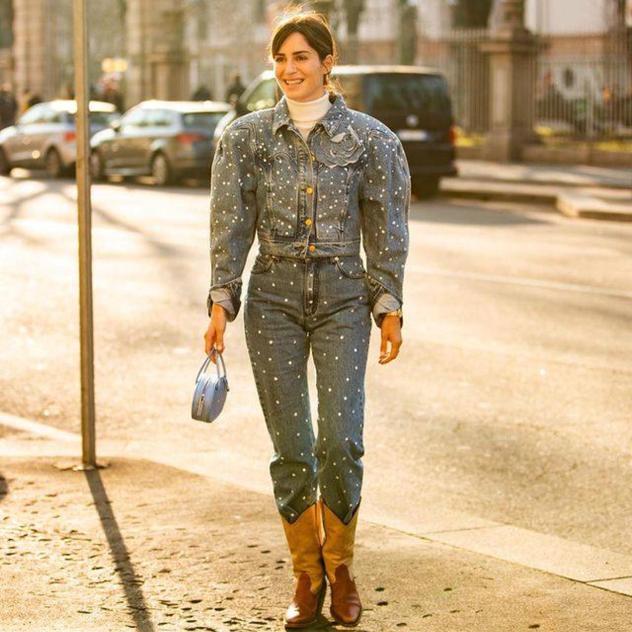 Pincha en la imagen para ver ¡Alerta tendencia! La chaqueta varsity que llevó Lady Di es la que vas a llevar sí o sí ahora y en primavera (y estas son las más bonitas del low cost)