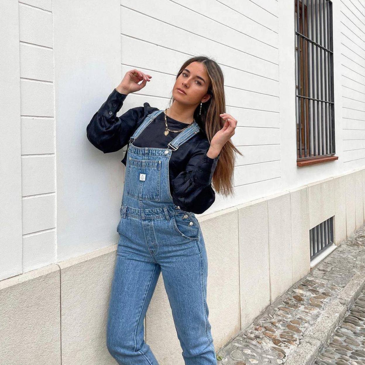 Pincha en la foto para ver las mejores faldas mini de tablas que arrasan en Instagram