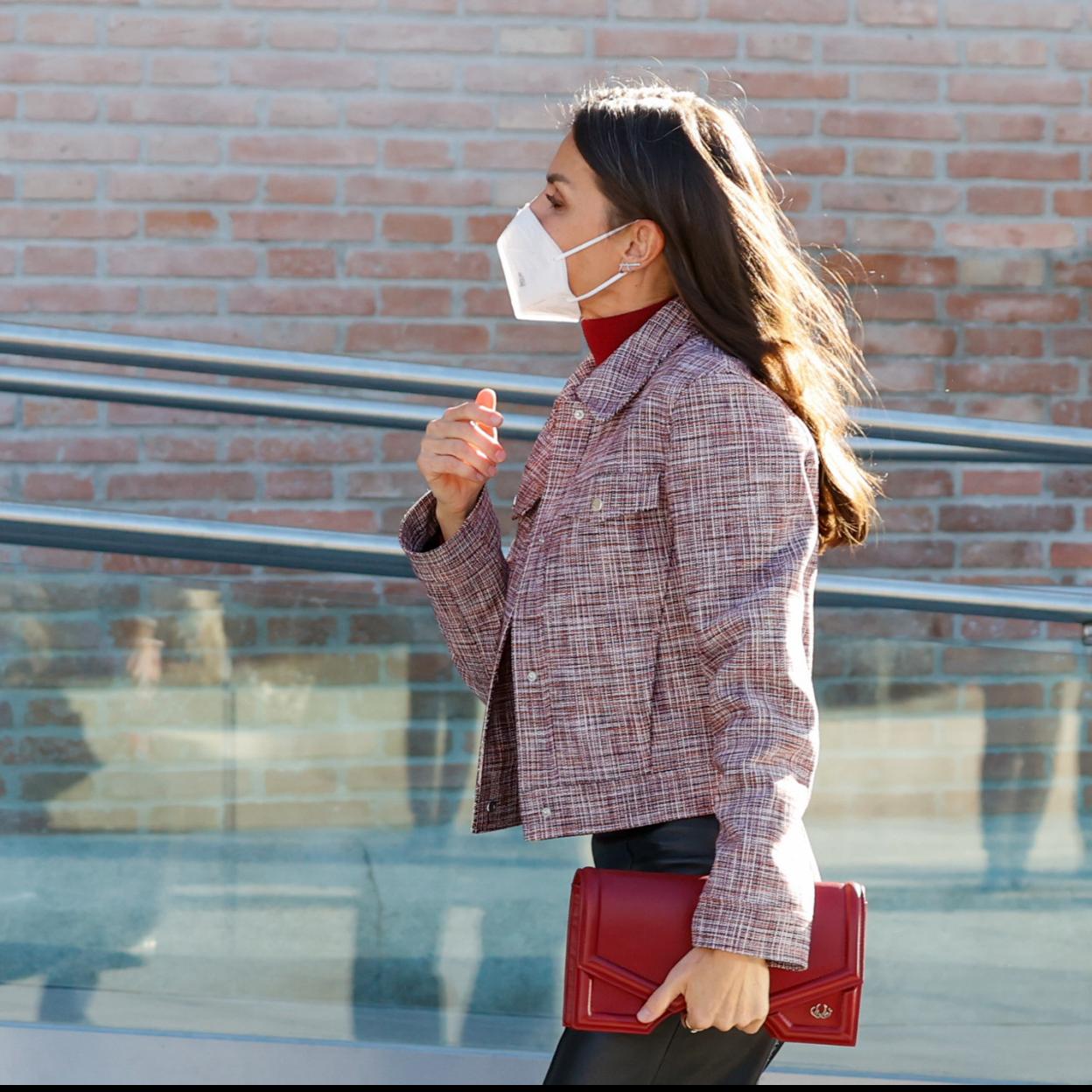 Pincha en la foto para ver los zapatos más icónicos de la reina Letizia.