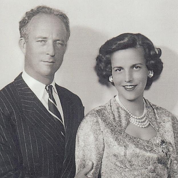 Que Leopoldo III y Lilian Baels celebraran la boda religiosa antes que la civil y en secreto no sentó bien a los ciudadanos belgas. 