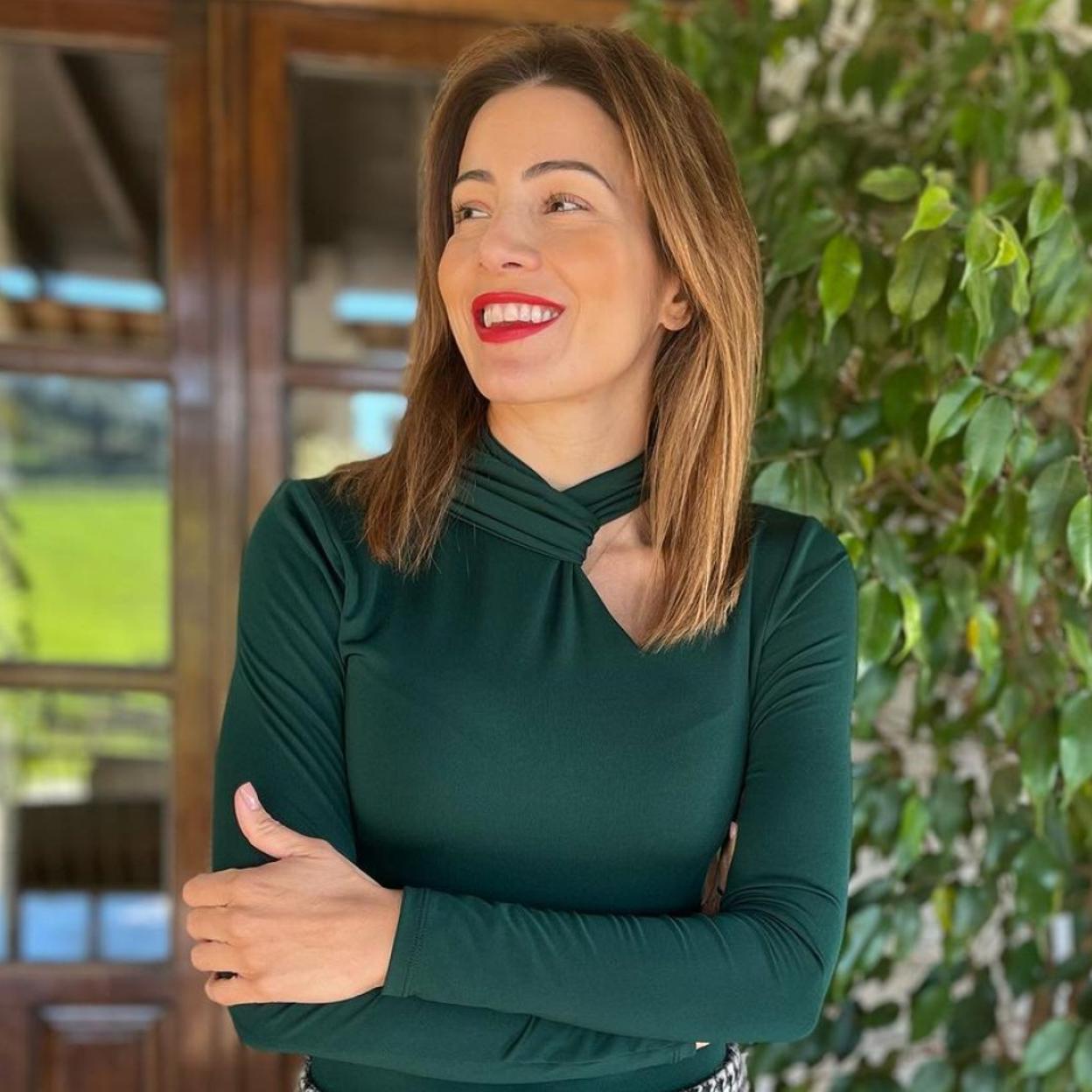 Pincha en la imagen para ver las blazers y chaquetas cropped que puedes comprar rebajadas y van a ser protagonistas de tus looks de primavera.