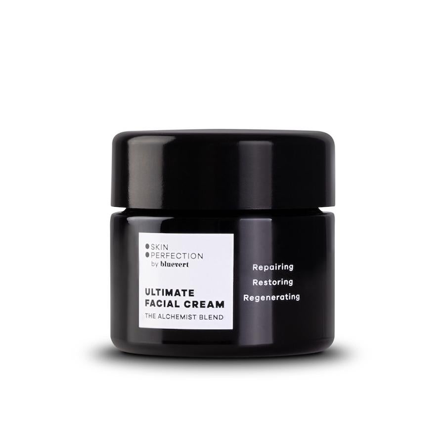 Ultimate Facial Cream está compuesta de Plasmarine Active Complex, un activo de origen marino y base de los productos de esta firma española, que ayuda a luchar contra los signos del envejecimiento mientras repara y regenera la piel, gracias a su potente combinación de activos. (64 euros).