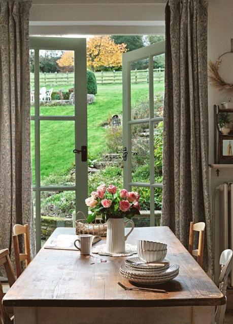 Imagen - Los platos y boles de cerámica festoneada cuestan entre 4.50 y 6 euros.