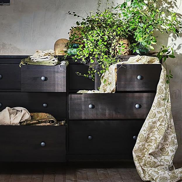 Imagen principal - El mueble más bonito y versátil de IKEA es esta cómoda baratísima que puedes personalizar con estos trucos DIY que arrasan en Pinterest e Instagram