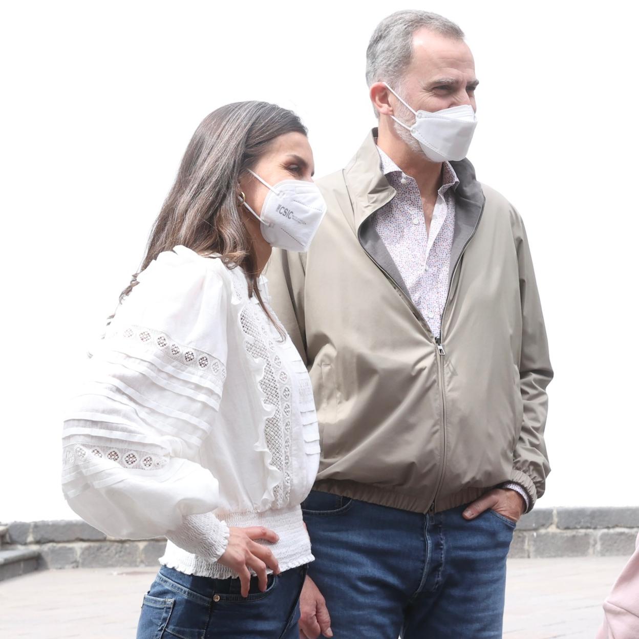 Pincha en la imagen para ver los mejores looks de la Reina Letizia.