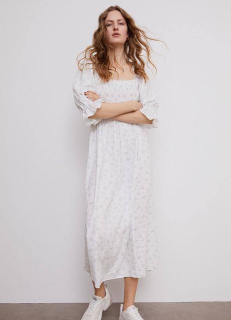 Imagen - El vestido midi tiene una manga puffy