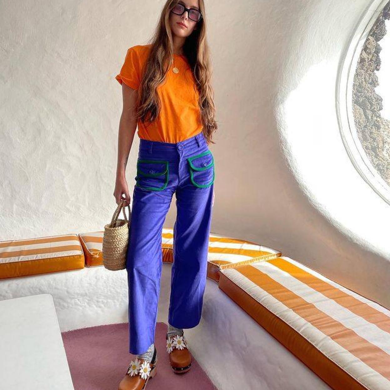 Pincha en la imagen para ver Destalonados, de tacón cómodo y a todo color: así son los zapatos tendencia que ya están en Zara y Stradivarius y que arrasan en el street style