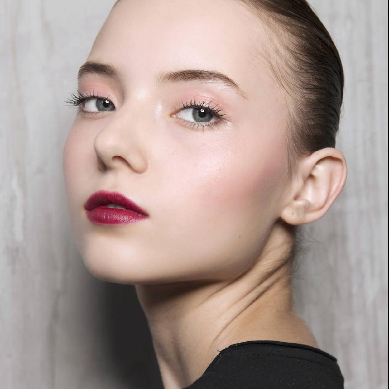 Pincha en la imagen para ver Cremas y sérums para combatir las ojeras, acabar con las arrugas del contorno de los ojos y conseguir una mirada radiante