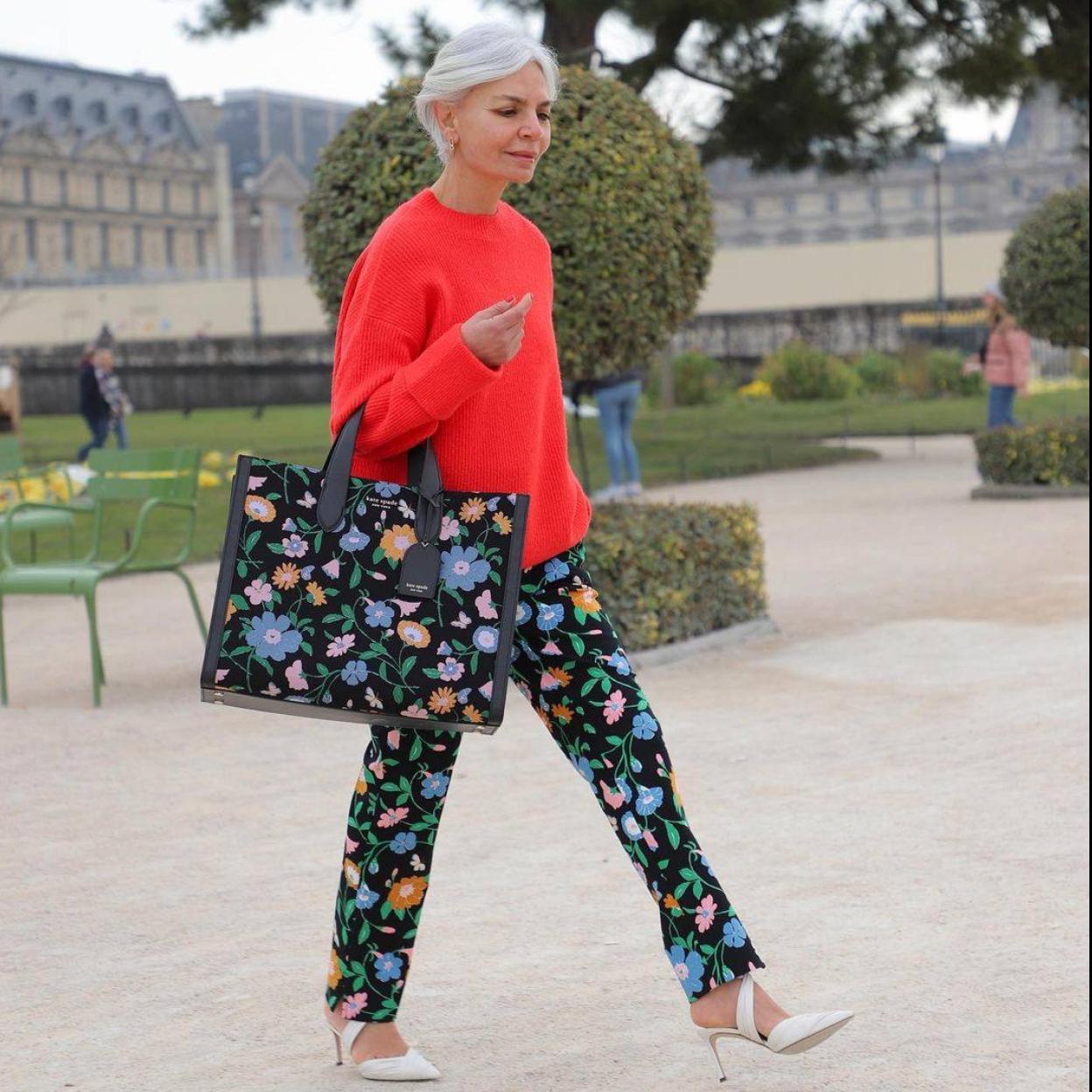 Pincha en la imagen para ver No te pierdas las faldas midi que van a arrasar esta primavera y quedan de lujo incluso con una camiseta blanca