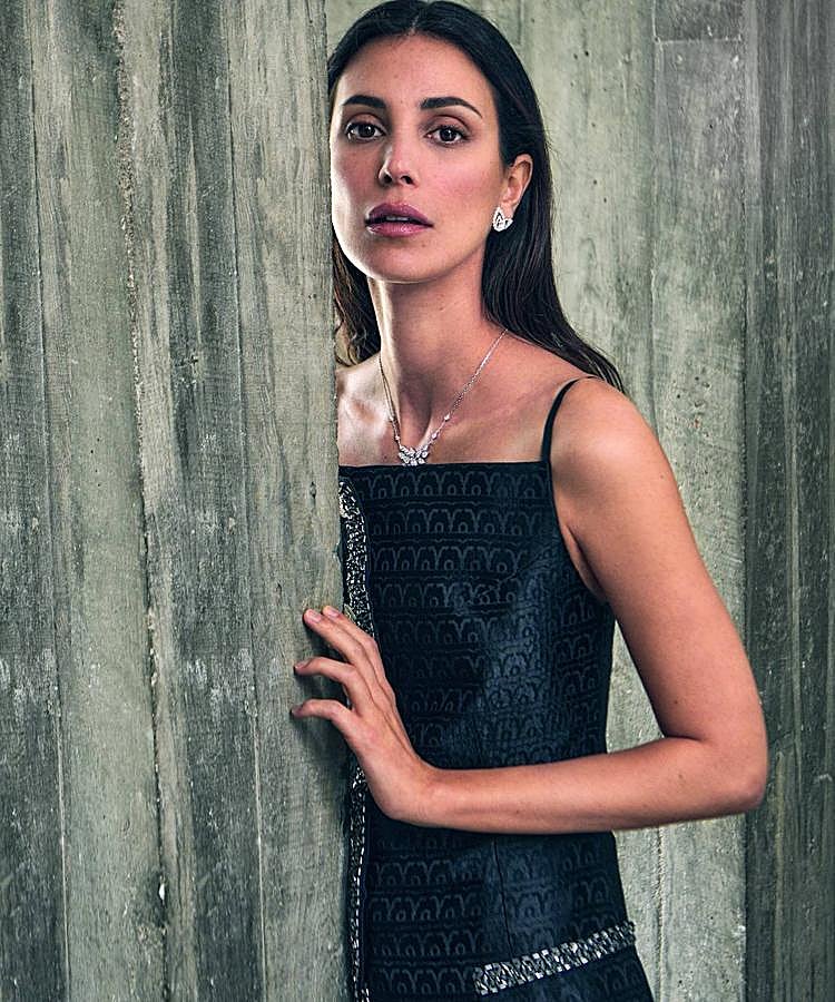 Estilismo: Carla Aguilar. Maquillaje y peluquería: Ricardo Calero. Asistente de estilismo: Paula Carvajal. Asistente de fotografía: Daniel Caparros.