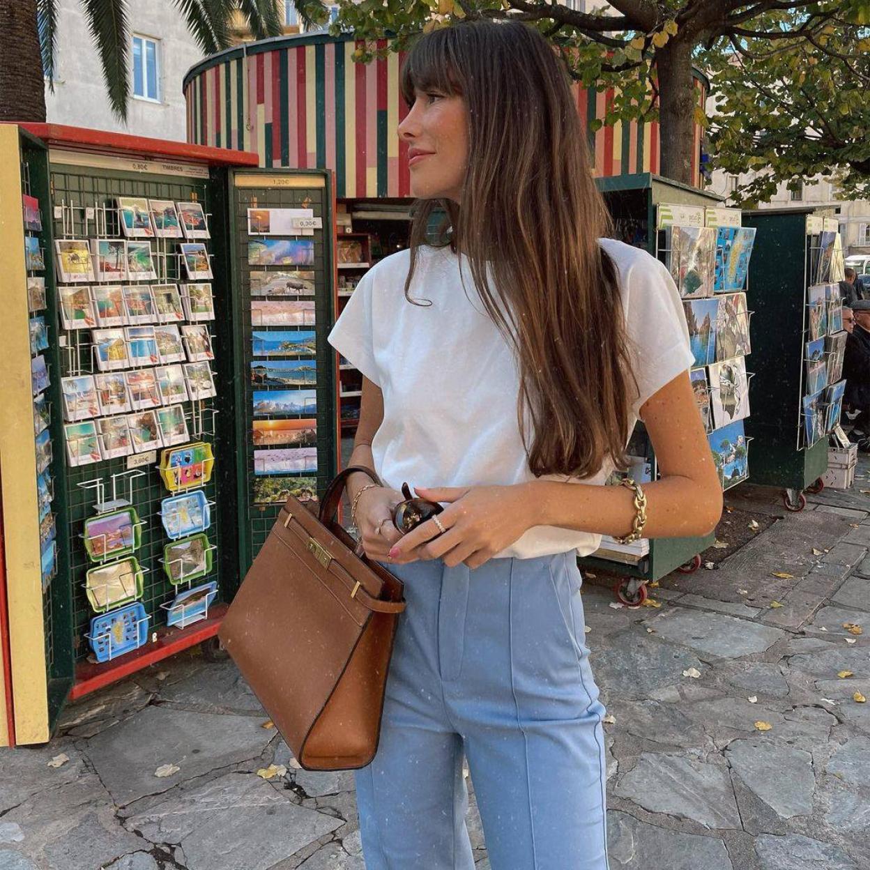 Pincha en la imagen para ver Camisetas, vestidos y pantalones: nuestros favoritos en rosa pastel, el color que más rejuvenece de la primavera