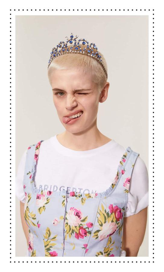 Top corset con estampado de flores (22,99 euros).