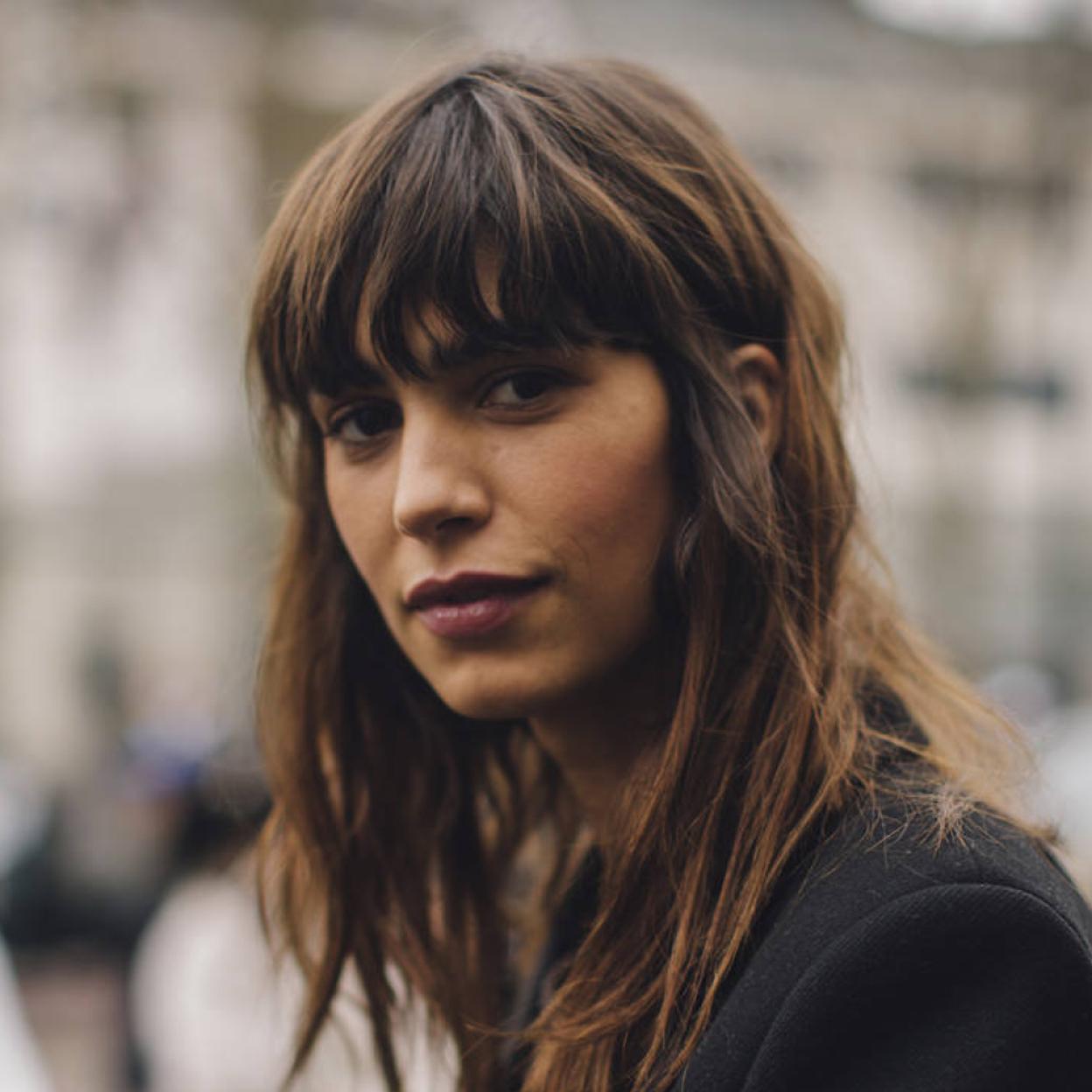 Pincha en la foto para ver qué activos antiedad deben llevar las cremas hidratantes más eficaces contra la pérdida de firmeza a partir de los 40