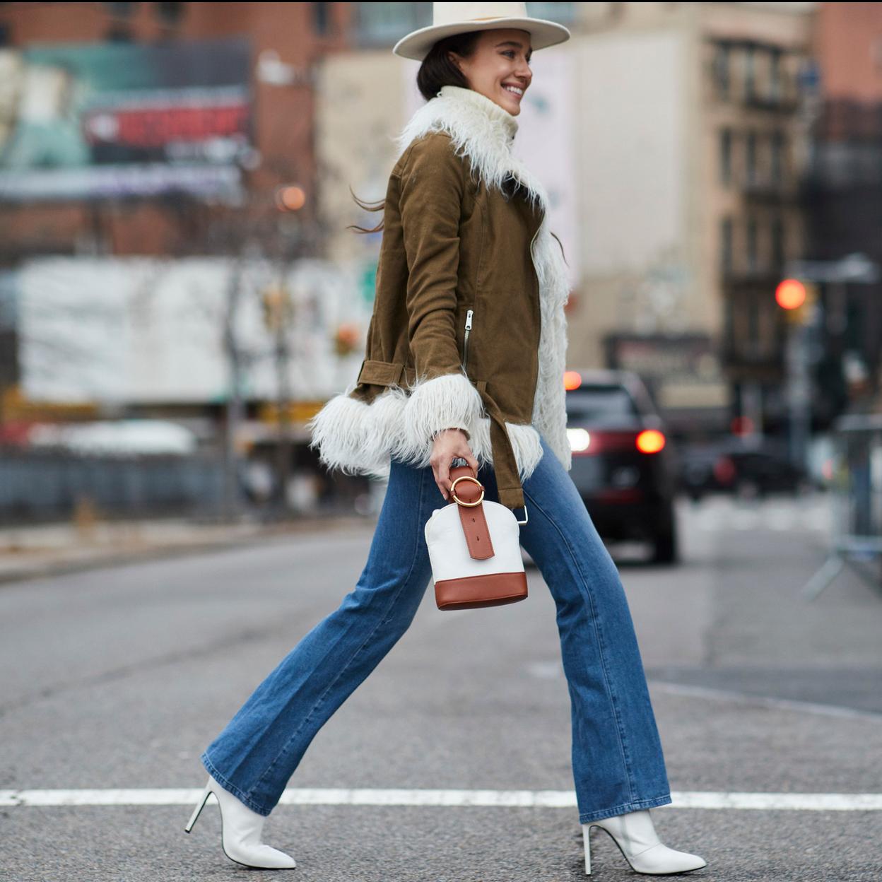 Pincha en la foto para ver los cárdigans y jerséis que han llegado a Mango y que vas a combinar con tus vaqueros