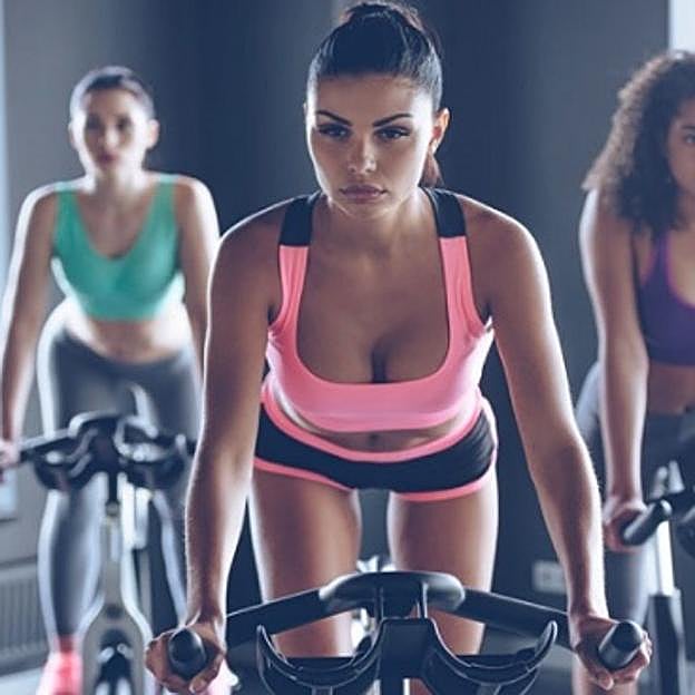 Spinning para principiantes: cómo tener los mejores glúteos y piernas tonificadas en tiempo récord