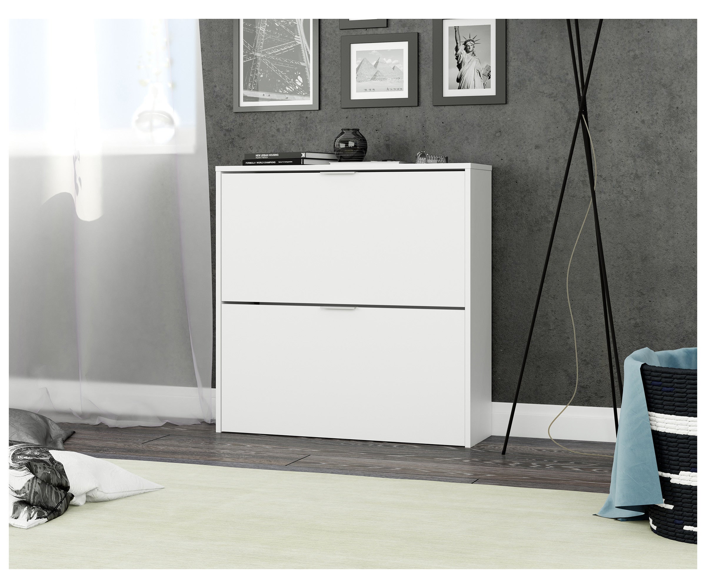 De líneas sencillas y estilo minimalista, este práctico zapatero será uno de los muebles más versátiles (y baratos) que puedes comprar. Lo puedes colocar en el dormitorio, en el vestidor e, incluso, en el recibidor. Y cuesta menos de 50 euros en Alcampo.