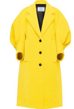 Imagen secundaria 2 - Pulsera de la colección cápsula Iris Apfel x H&M, zapatos de la colección Iris Apfel x H&M y abrigo de Prada