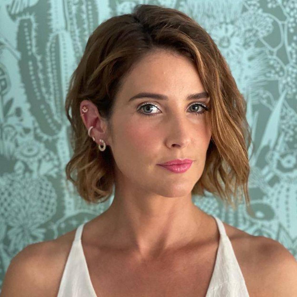 Pincha en la imagen para ver 10 bases de maquillaje de acabado natural súper ventas que lo disimulan todo: de arrugas y manchas a granitos y rojeces