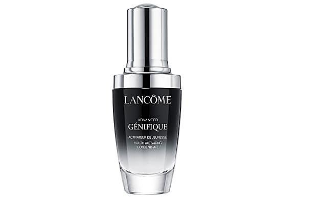 Uno de los cosméticos pioneros en cuidar el microbioma es el sérum Advanced Genifique de Lancôme.