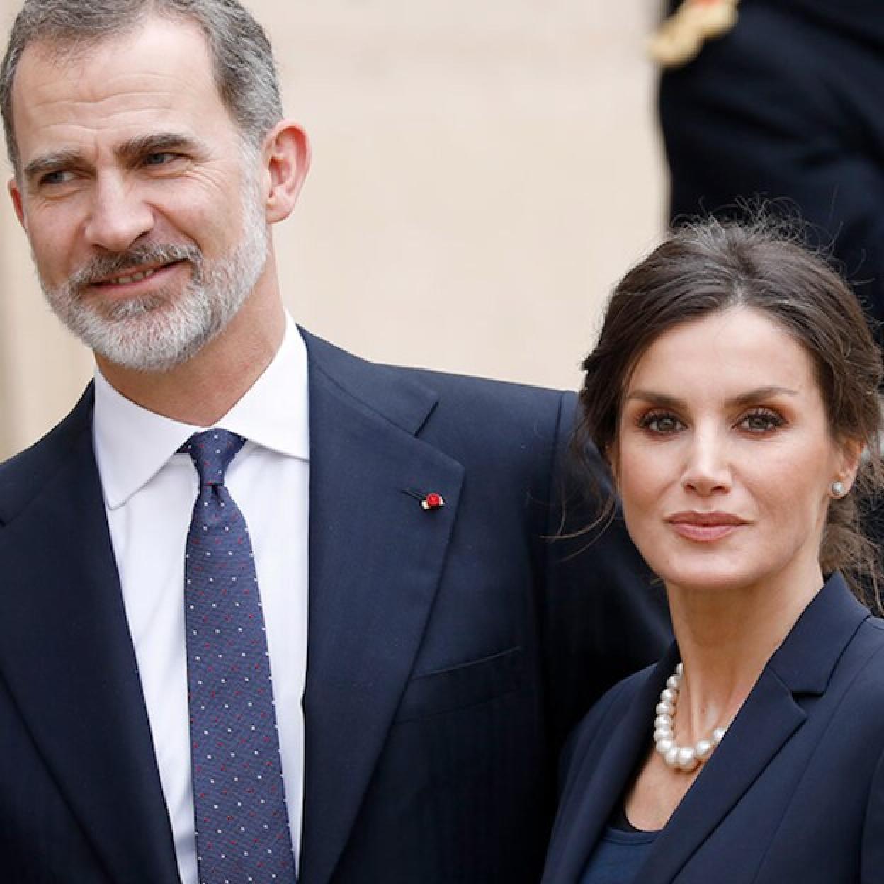 Pincha en la foto para ver los 7 años de Letizia Ortiz como Reina de España en 10 looks. 