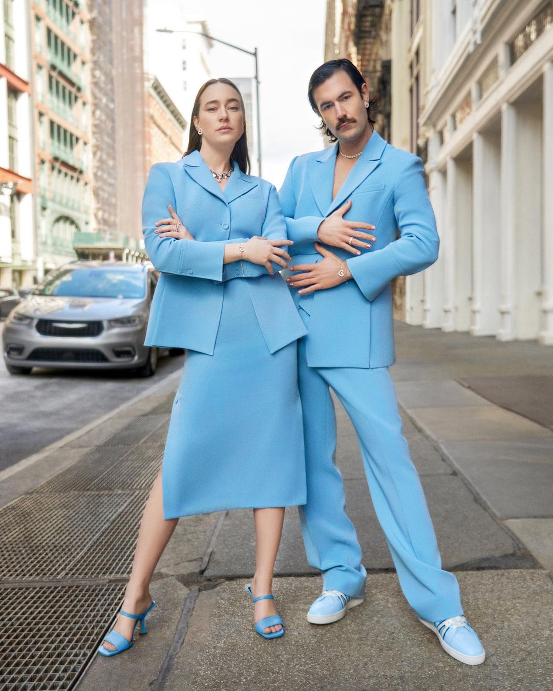 Una pareja que se parece, la que forma el dúo de Instagram Young Emperors.