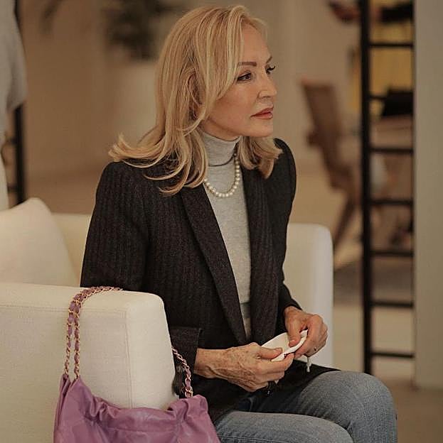 Ficha el truco de los pantalones vaqueros de Zara de Carmen Lomana que han causado furor en Instagram