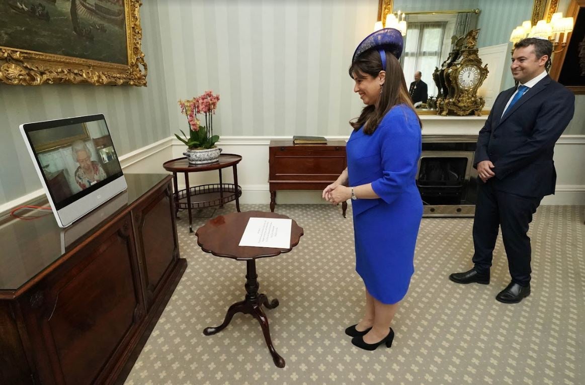 Las audiencias de la reina Isabel II pasaron a ser virtuales durante la pandemia del Coronavirus.