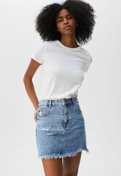 Imagen secundaria 2 - Las minifaldas vaqueras hacen tipazo