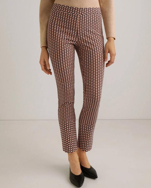 Este modelo de El Corté Inglés está disponible en diez colores