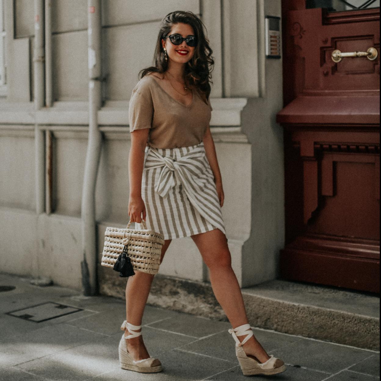 Pincha en la imagen para ver las zapatillas más bonitas, cómodas y ponibles para la primavera con las que triunfar seguro y que pegan con todo. 