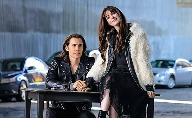 Imagen promocional de la serie WeCrashed (Apple TV+)