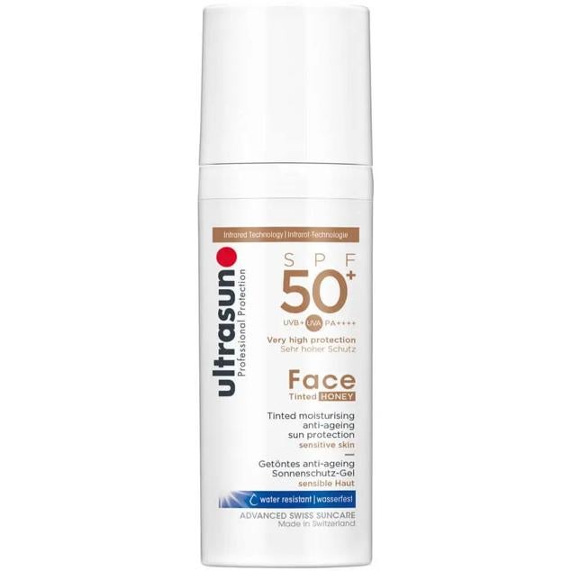 Una crema hidratante con color y protección solar SPF+ que ilumina, unifica el tono, embellece la piel y ayuda a corregir los signos de envejecimiento, gracias a estar fortificada con la encima Ectoin® y tener beneficios antioxidantes. El acabado es natural, deja un brillo saludable, tiene textura ligera y aporta un precioso tono bronceado.