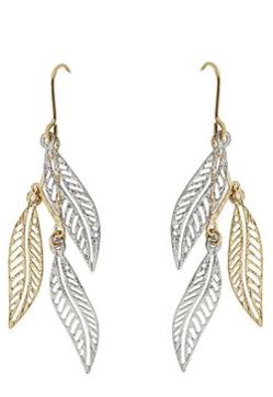 Imagen secundaria 2 - La reina Letizia triunfa con su vestido rojo favorito: un look que favorece y estiliza y que puedes comprar en Mango baratísimo