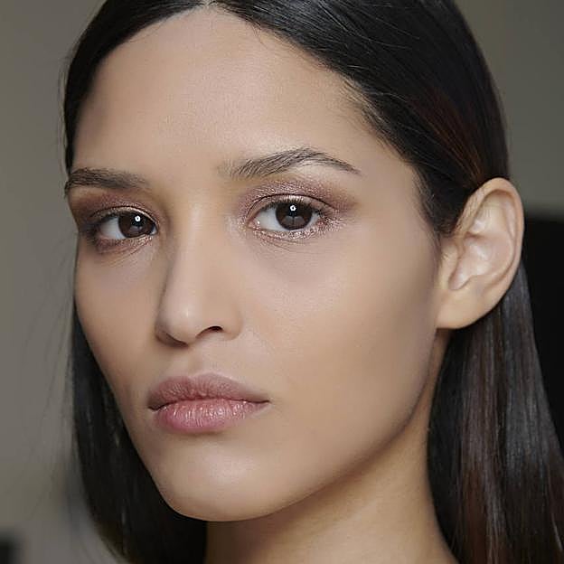 Estos polvos con aceite de pistacho unifican el tono, camuflan las imperfecciones e hidratan la piel