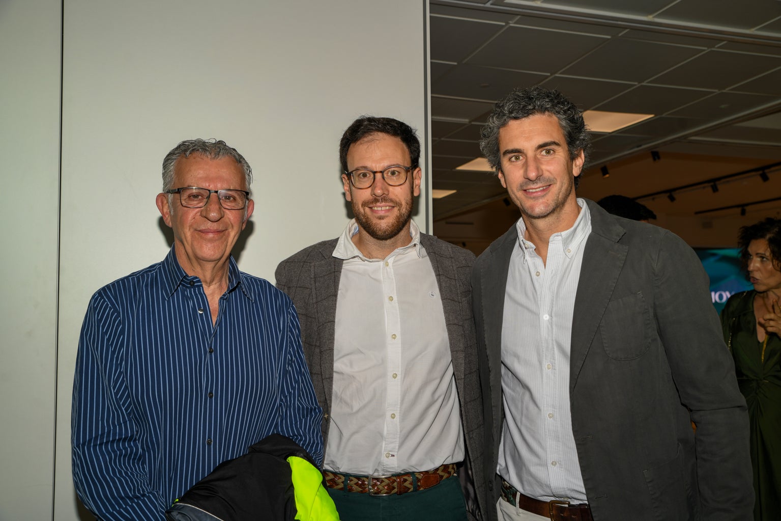 José María Alonso, de CM Vocento; Borja Hormigos, jefe de prensa de BMW, y Juan Hernández, marketing manager de BMW Motorrad.