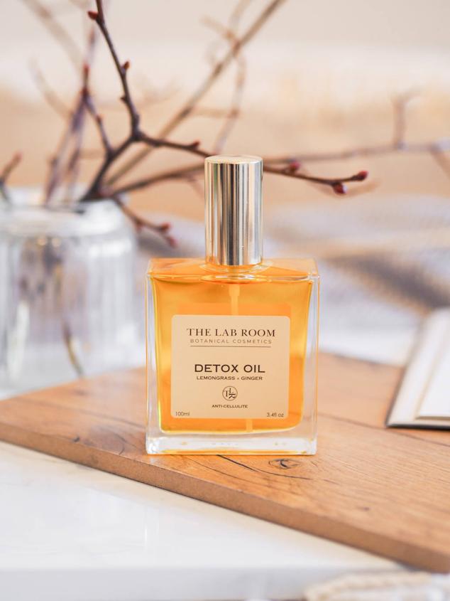 El Detox Oil de The Lab Room contiene aceites esenciales de origen vegetal