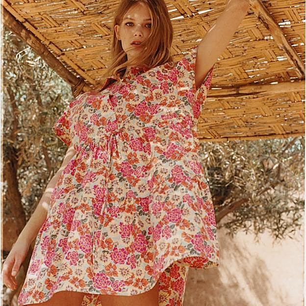 Imagen principal - Los vestidos de Lefties de menos de 15 euros bonitos y muy ponibles que no te vas a quitar en todo el verano